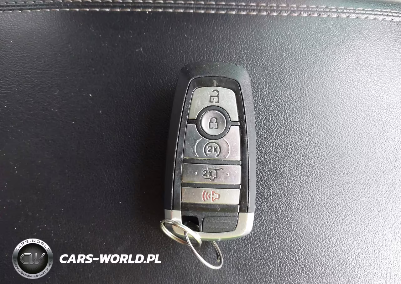2020 Ford Edge Titanium VIN:2FMPK3K95LBB50173 - 11