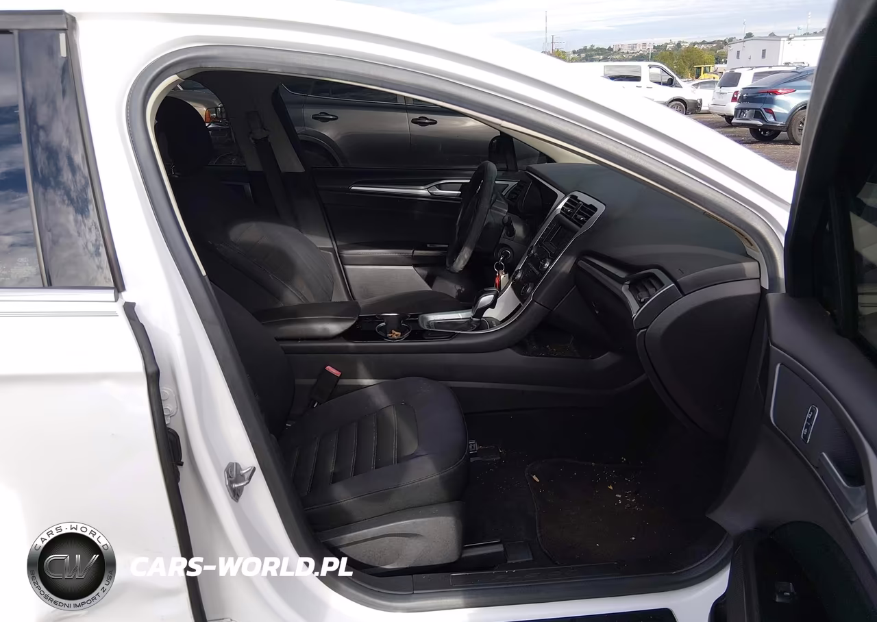 2014 Ford Fusion Se VIN:3FA6P0H77ER381110 - 5
