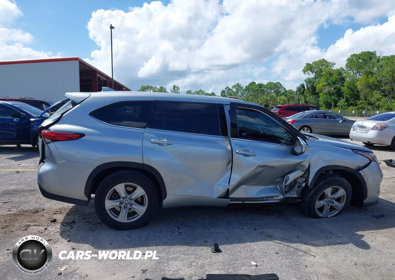 2021 Toyota Highlander Le VIN:5TDZZRAH4MS050537 - 13