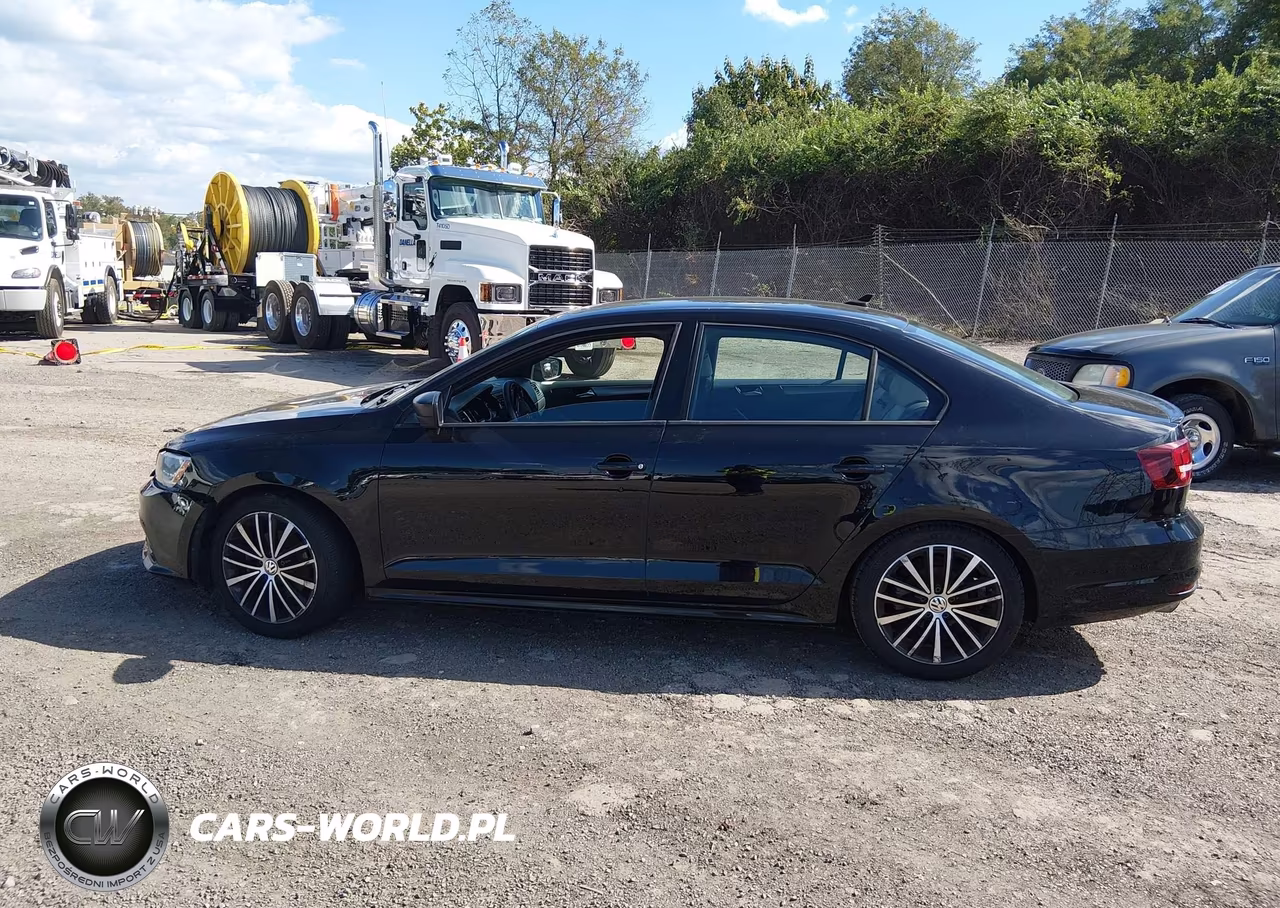 2016 Volkswagen Jetta 1.8T Sport VIN:3VWD17AJXGM336371 - 14