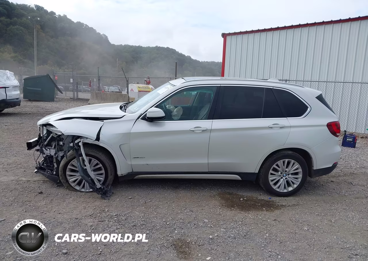 2016 BMW X5 xDrive35I VIN:5UXKR0C53G0P19323 - 14