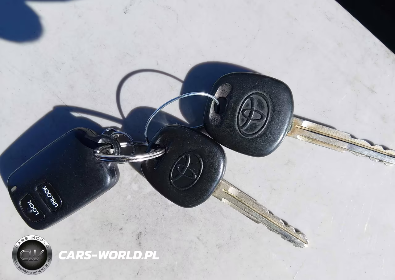 2016 Toyota Corolla L VIN:5YFBURHE6GP405541 - 11
