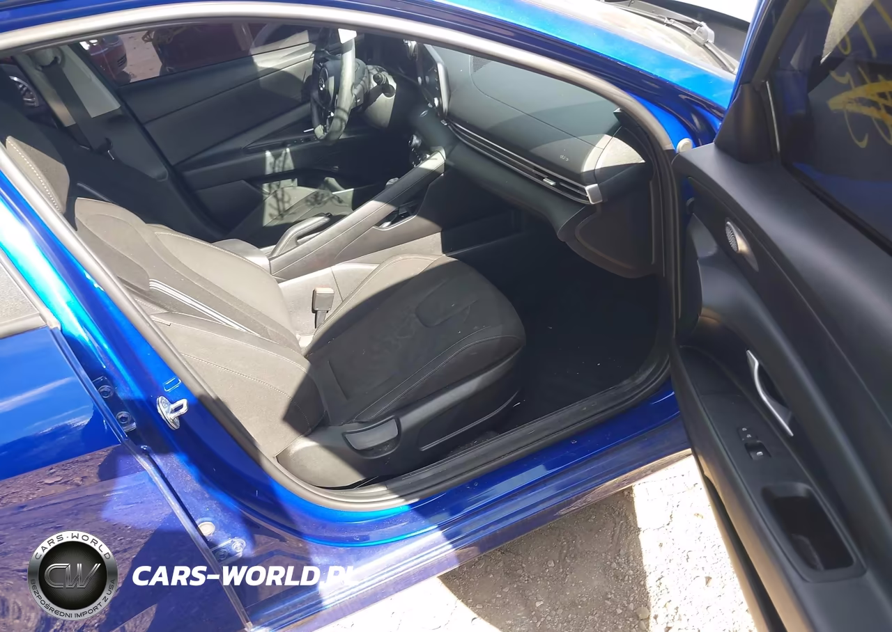 2023 Hyundai Elantra Sel VIN:KMHLM4AG5PU501940 - 5