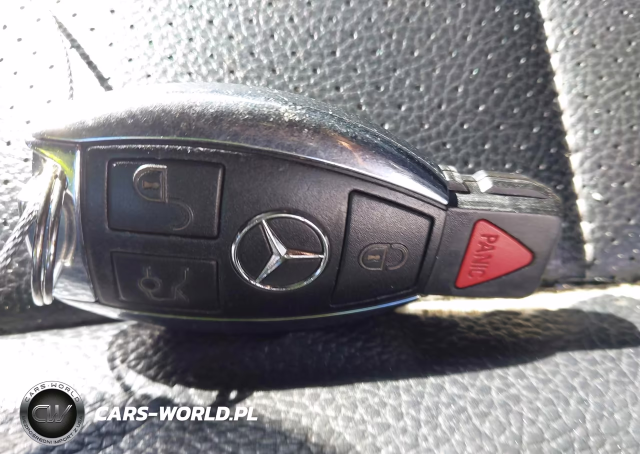 2012 Mercedes-Benz C 250 VIN:WDDGJ4HB7CF819443 - 11