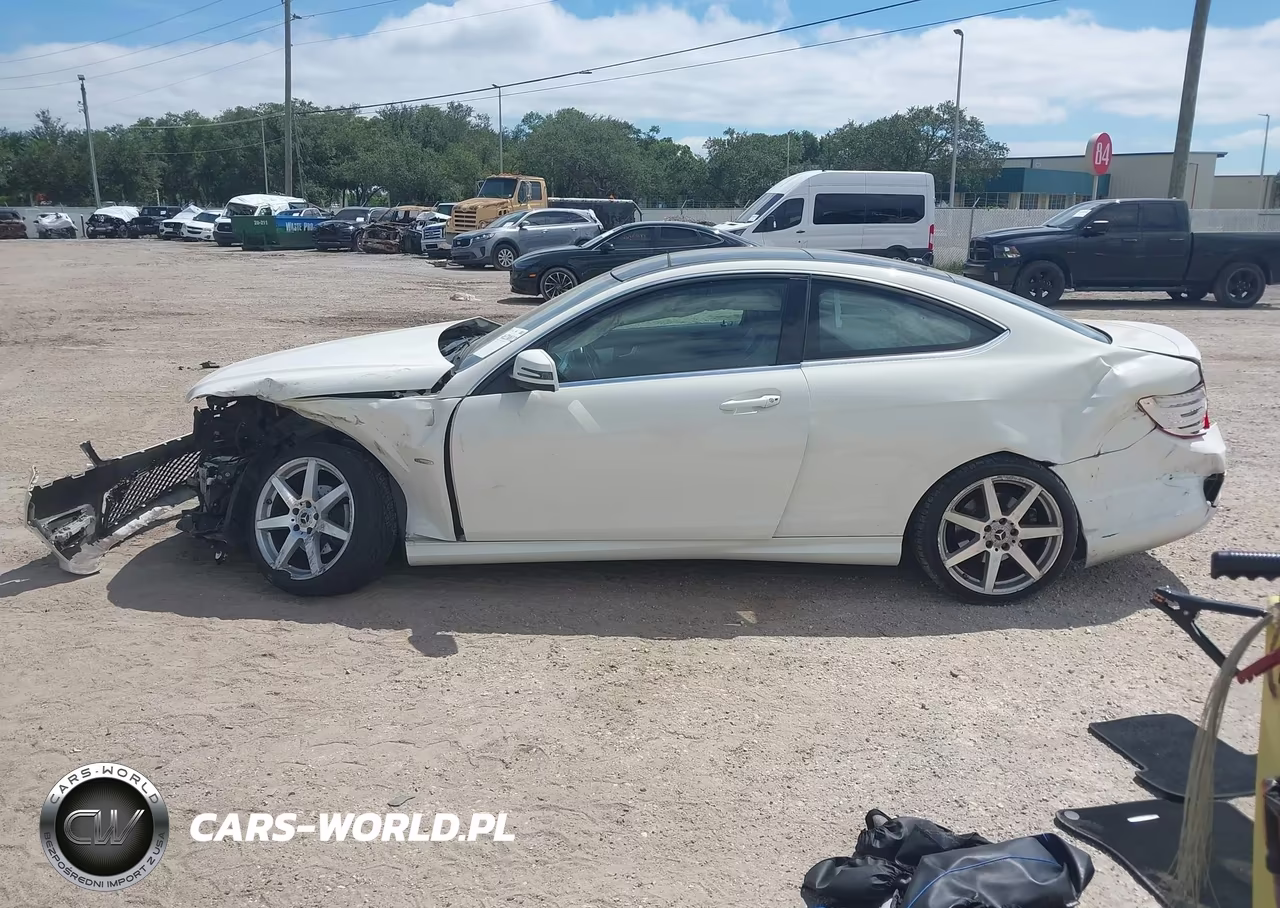 2012 Mercedes-Benz C 250 VIN:WDDGJ4HB7CF819443 - 15