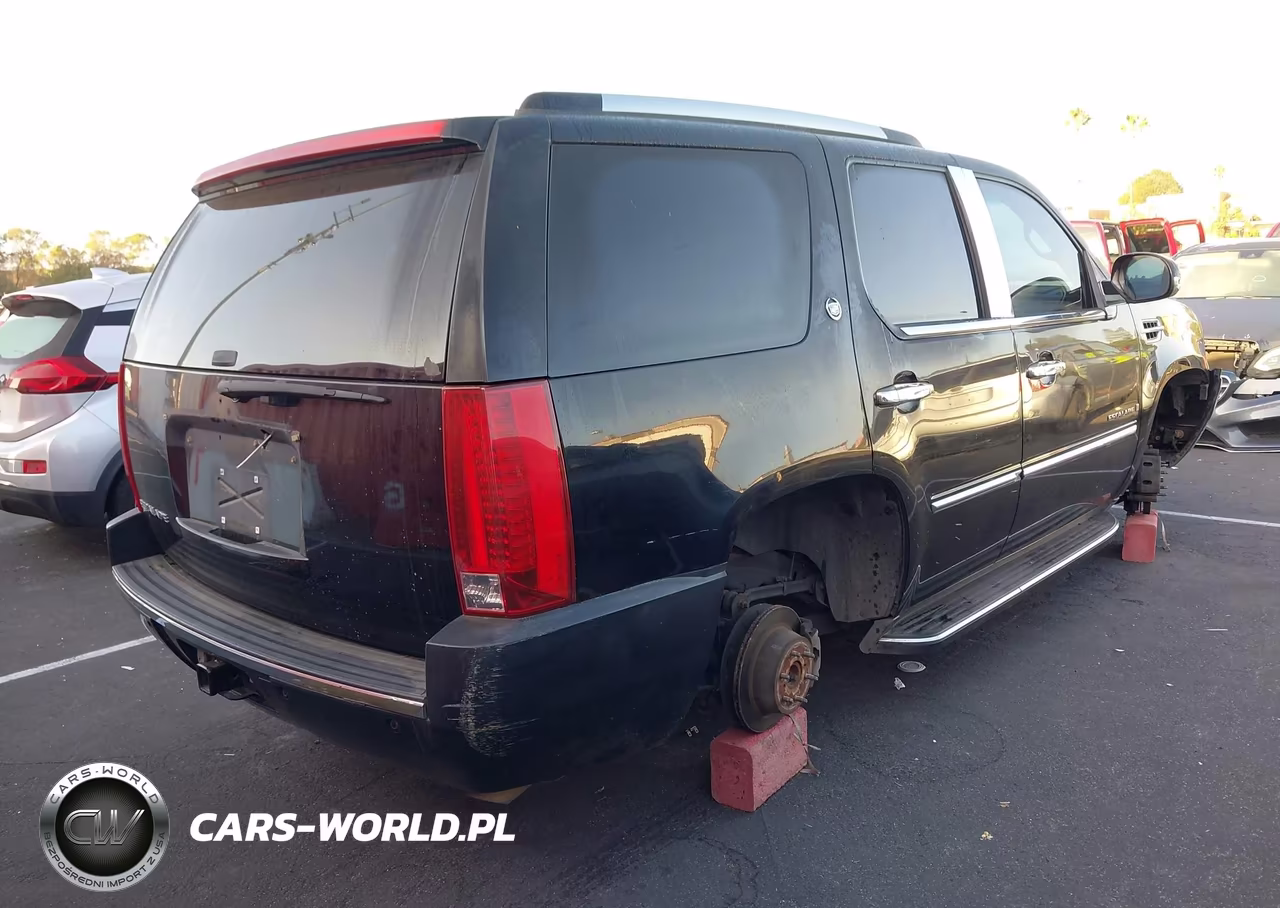 2007 Cadillac Escalade Standard VIN:1GYFK63867R164748 - 4