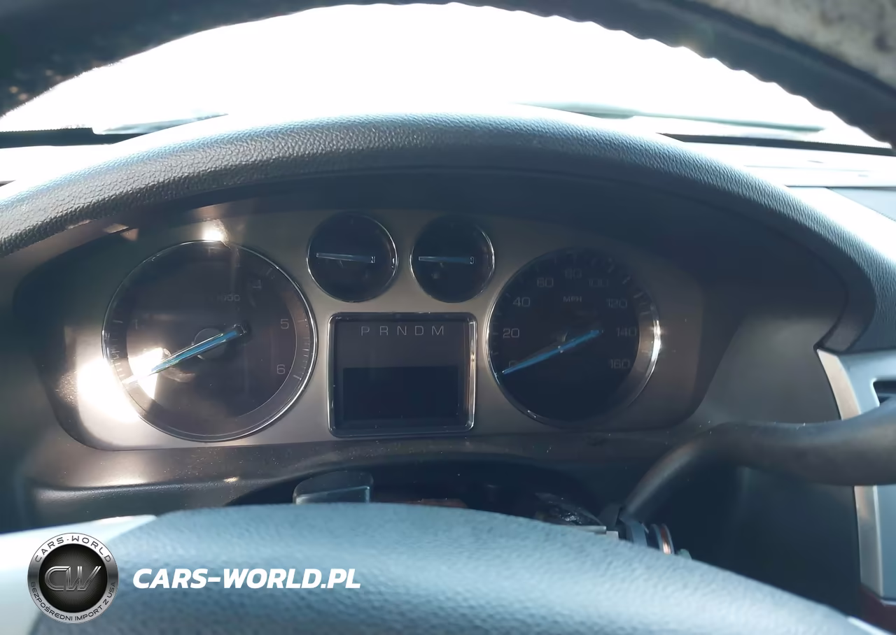 2007 Cadillac Escalade Standard VIN:1GYFK63867R164748 - 7