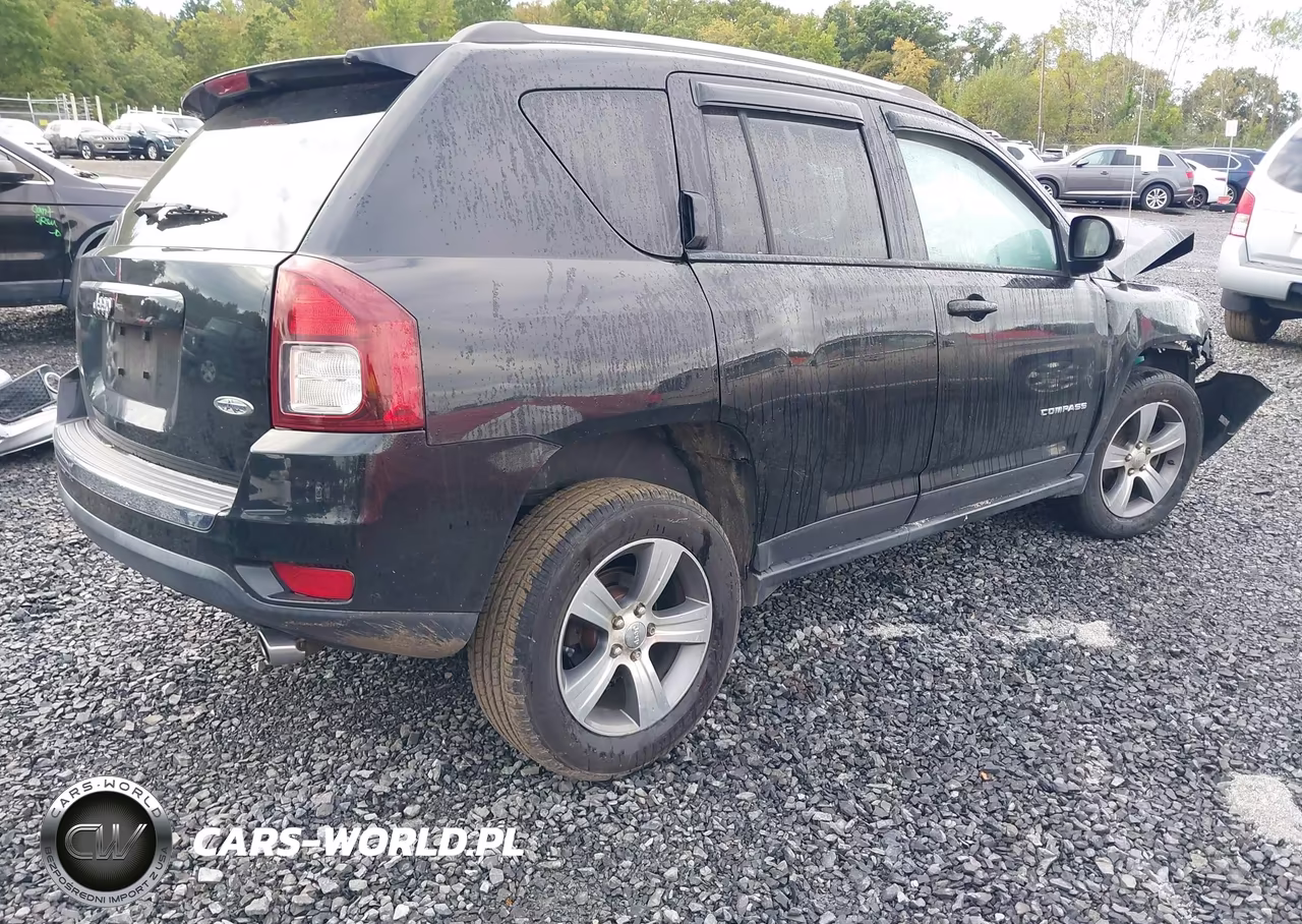 2017 Jeep Compass High Altitude 4X4 VIN:1C4NJDEB4HD100384 - 4