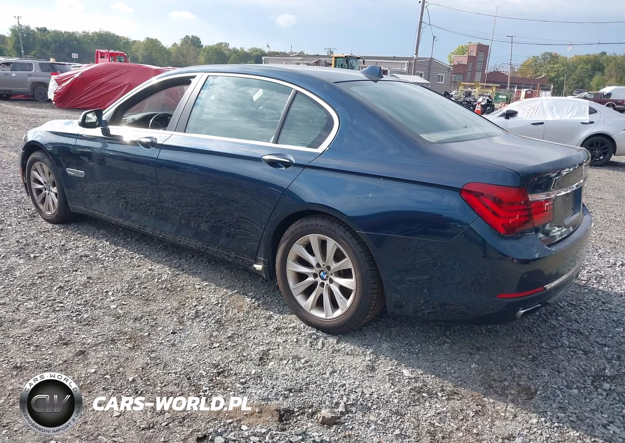 2013 BMW 740Li VIN:WBAYE4C52DD137049 - 3