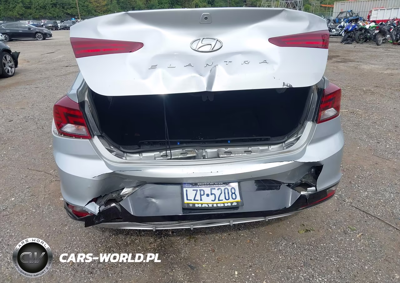 2019 Hyundai Elantra Value Edition VIN:KMHD84LF7KU833478 - 6