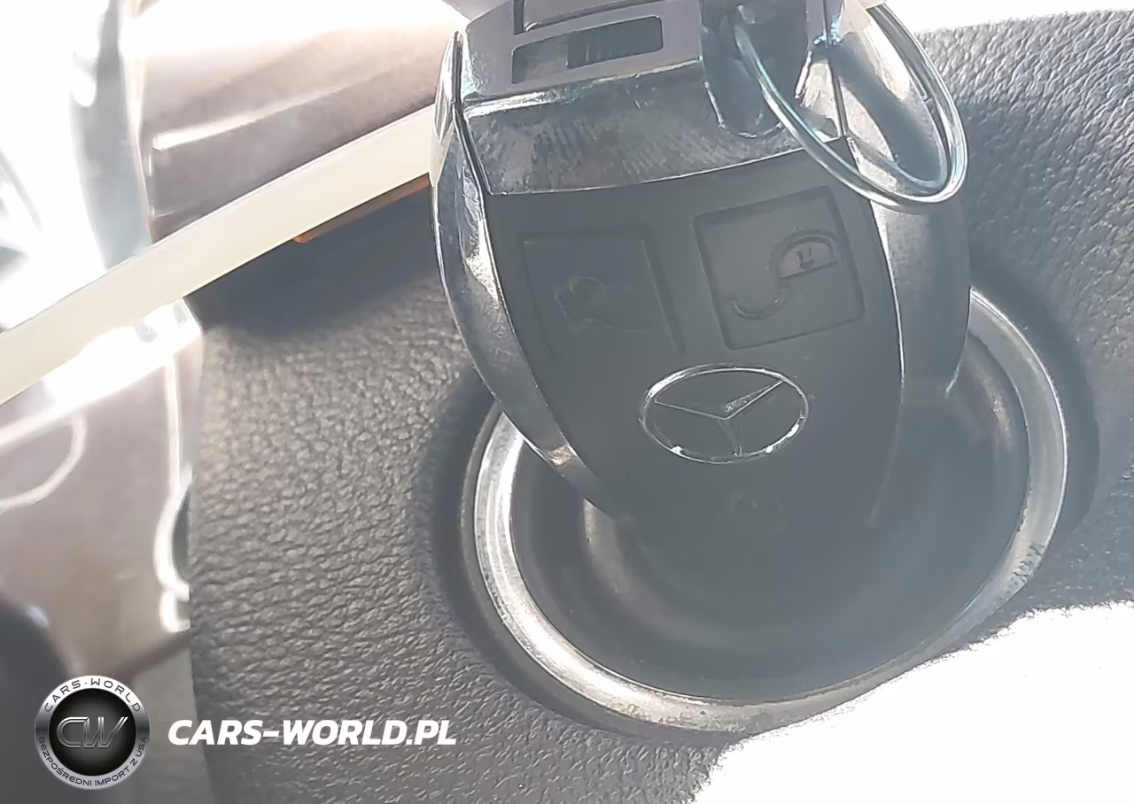 2013 Mercedes-Benz E-Class E 350 Sport VIN:WDDHF8JB9DA728700 - 11