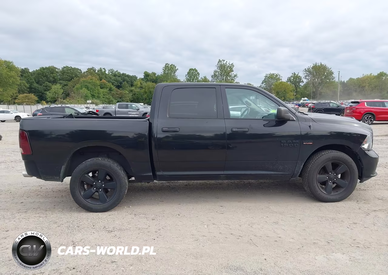 2015 Ram 1500 Express VIN:3C6RR7KT9FG676455 - 13