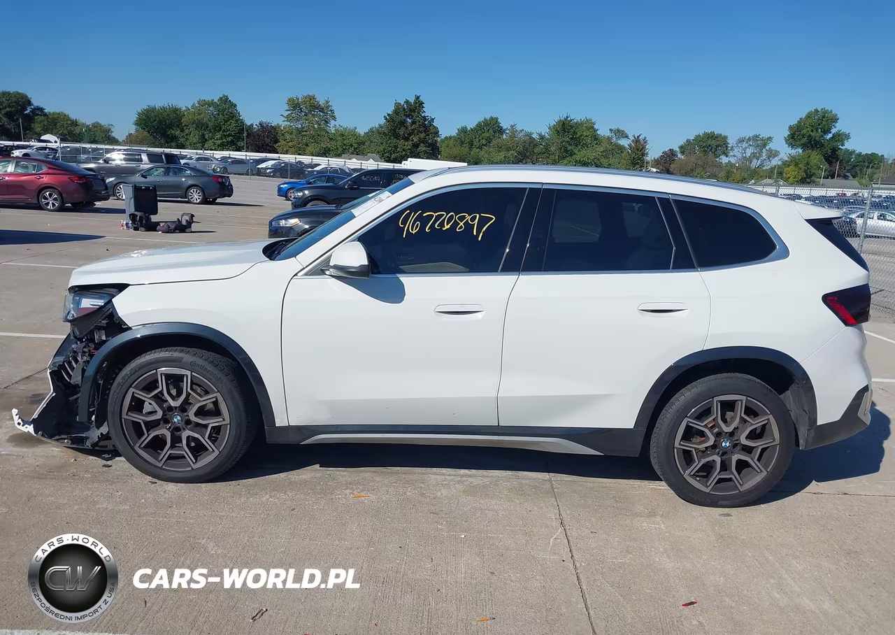 2025 BMW X1 xDrive28I VIN:WBX73EF04S5138675 - 14