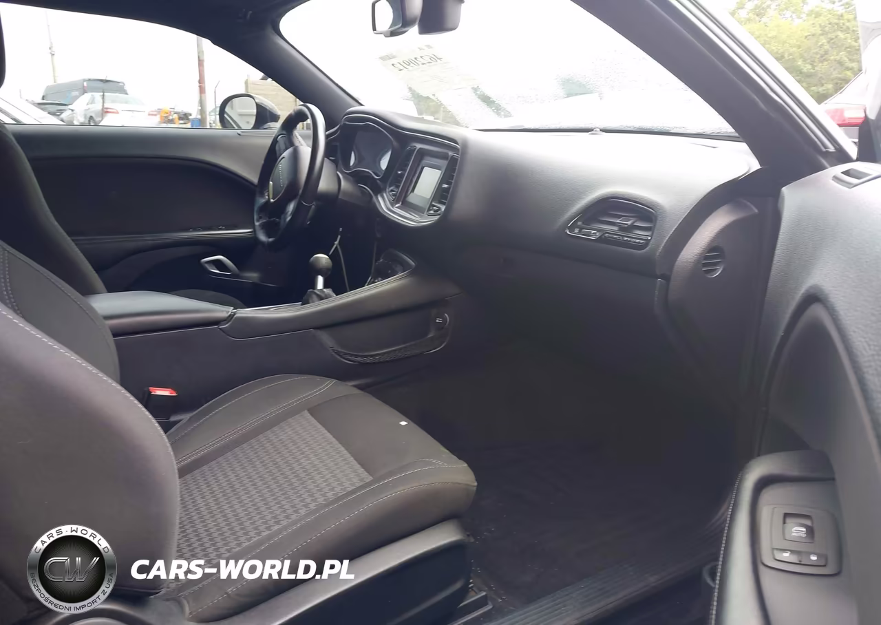 2016 Dodge Challenger R-T VIN:2C3CDZBT2GH262741 - 5