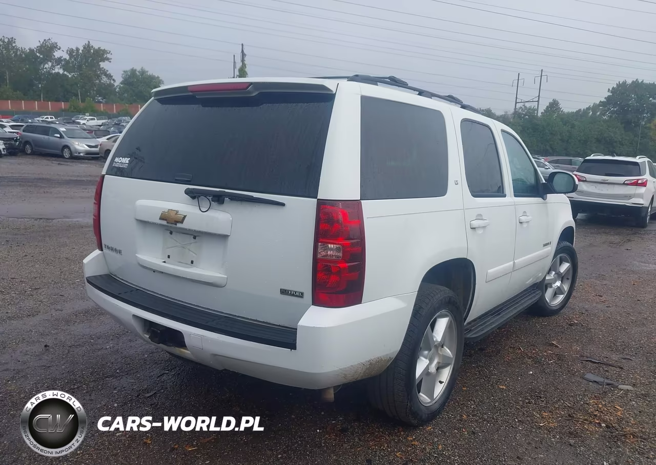 2008 Chevrolet Tahoe Lt VIN:1GNFK13058J135591 - 4