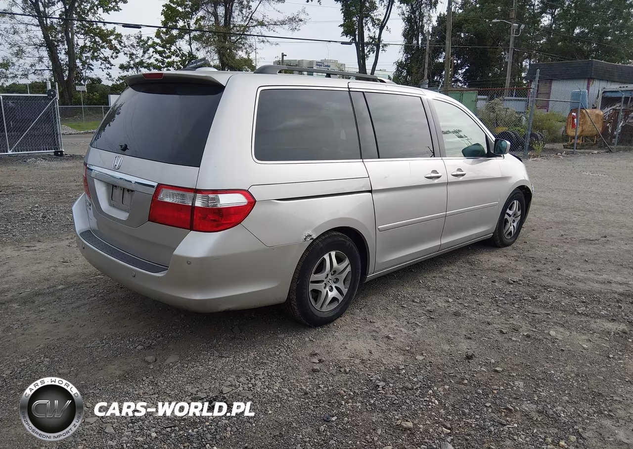 2006 Honda Odyssey Touring VIN:5FNRL38806B026831 - 4