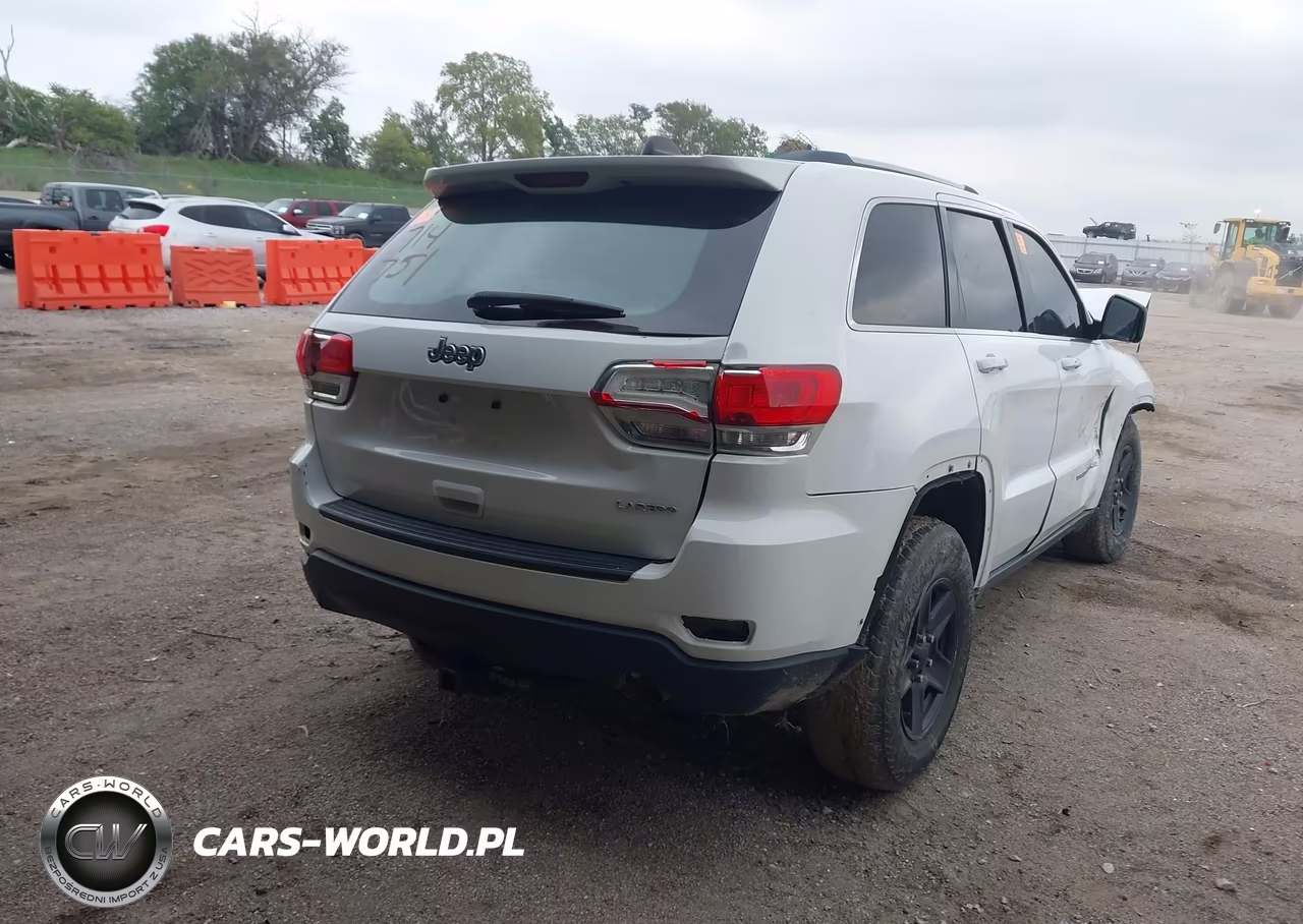 2016 Jeep Grand Cherokee Laredo VIN:1C4RJEAG5GC360791 - 4