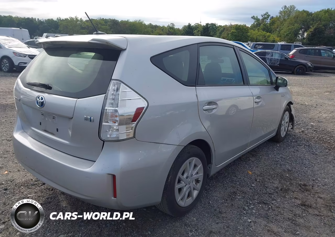 2012 Toyota Prius V Three VIN:JTDZN3EU5C3174607 - 4