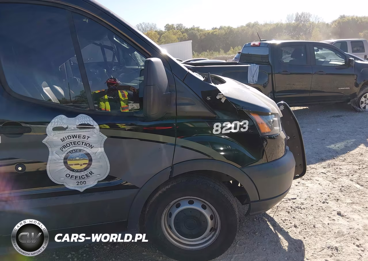 2016 Ford Transit-150 VIN:1FTYE1ZGXGKA75149 - 18