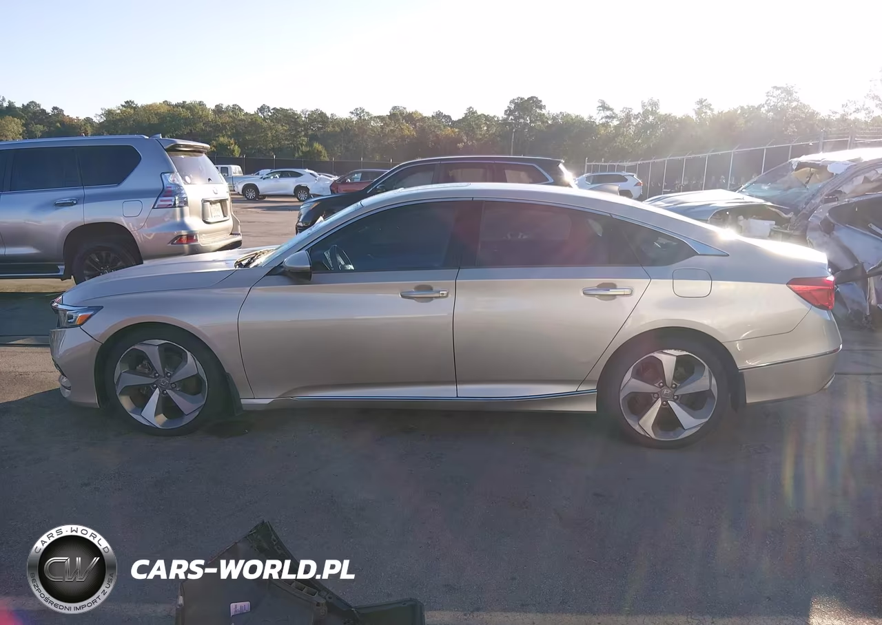 2018 Honda Accord Touring VIN:1HGCV1F98JA188595 - 14