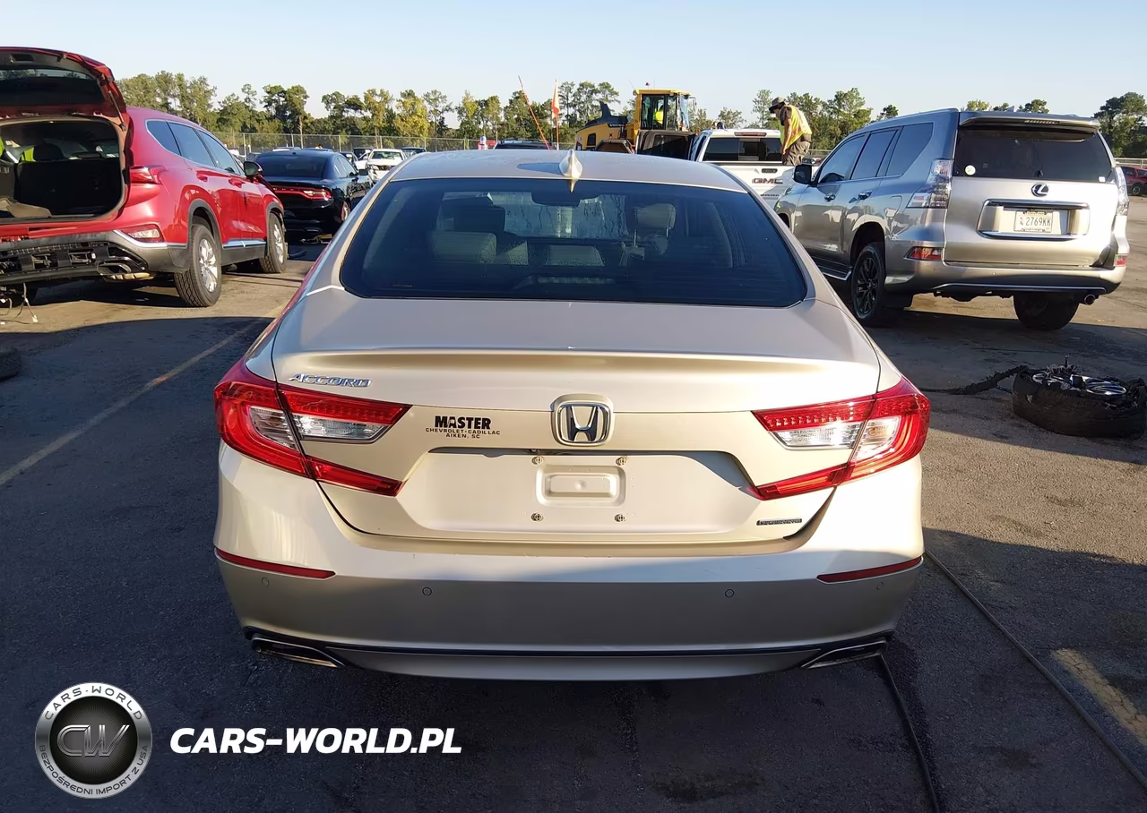 2018 Honda Accord Touring VIN:1HGCV1F98JA188595 - 16