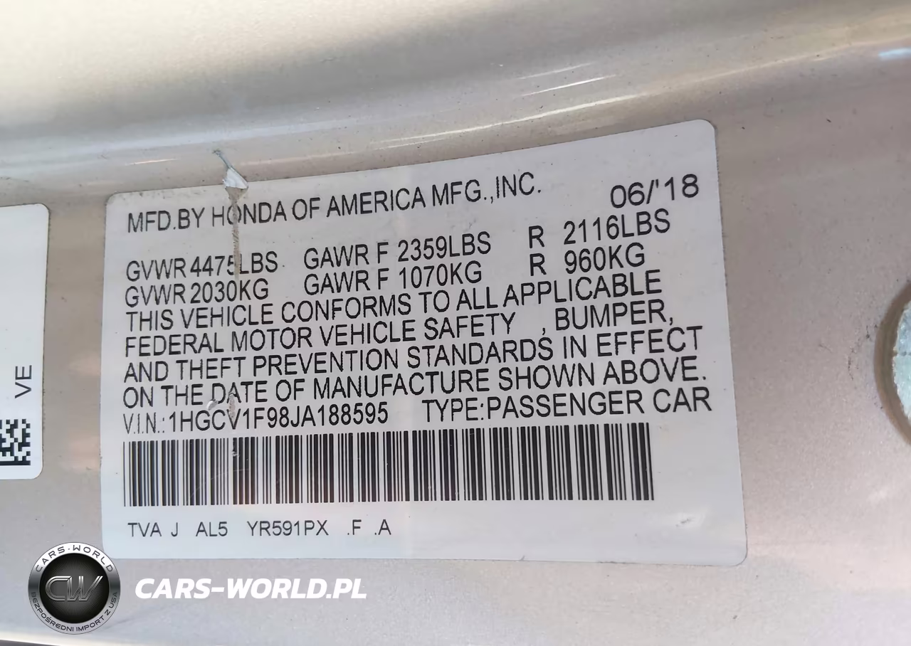 2018 Honda Accord Touring VIN:1HGCV1F98JA188595 - 9