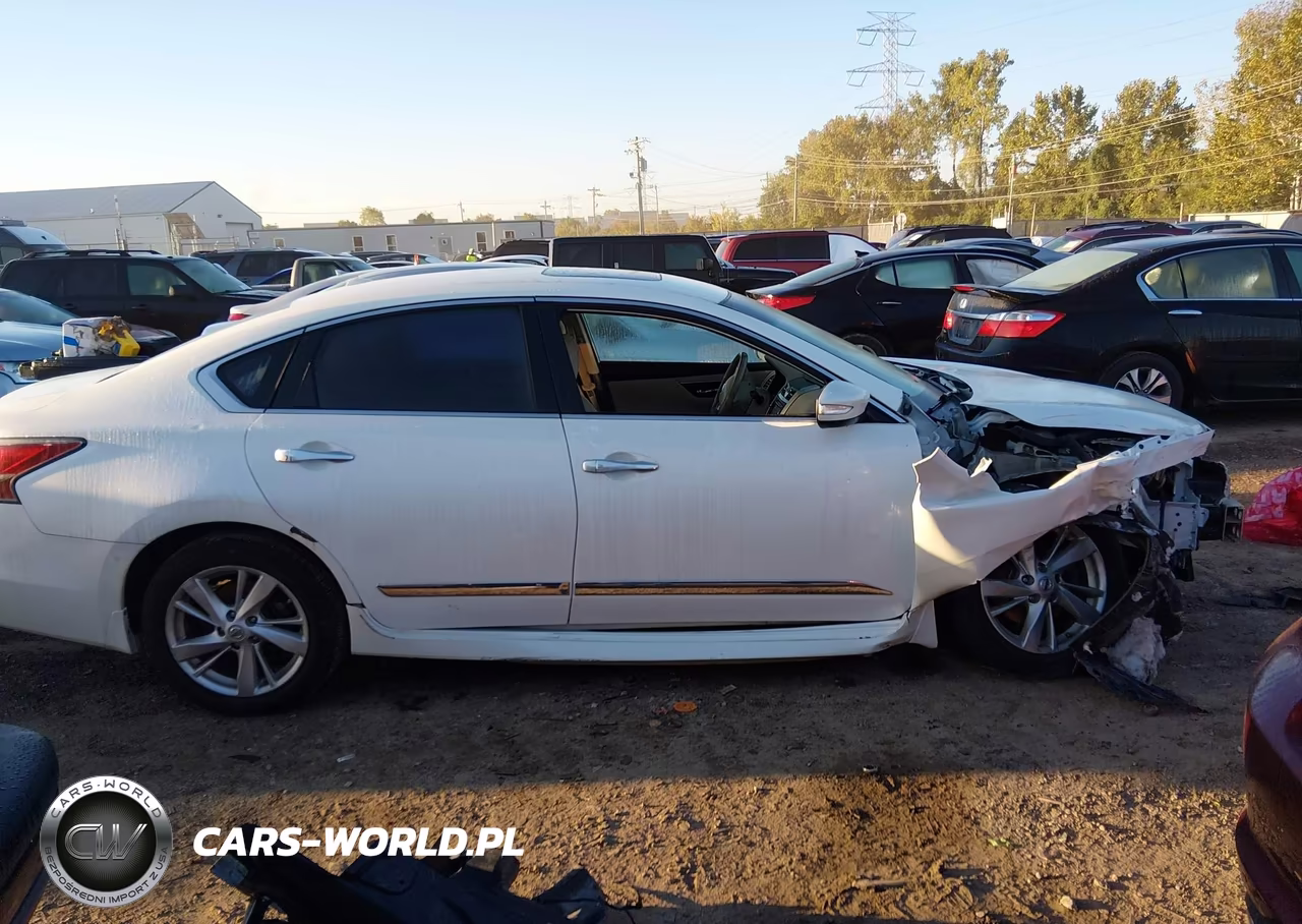 2015 Nissan Altima 2.5 Sv VIN:1N4AL3AP0FC200009 - 14