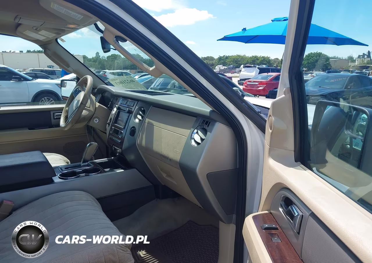 2012 Ford Expedition Xlt VIN:1FMJU1H5XCEF24323 - 5