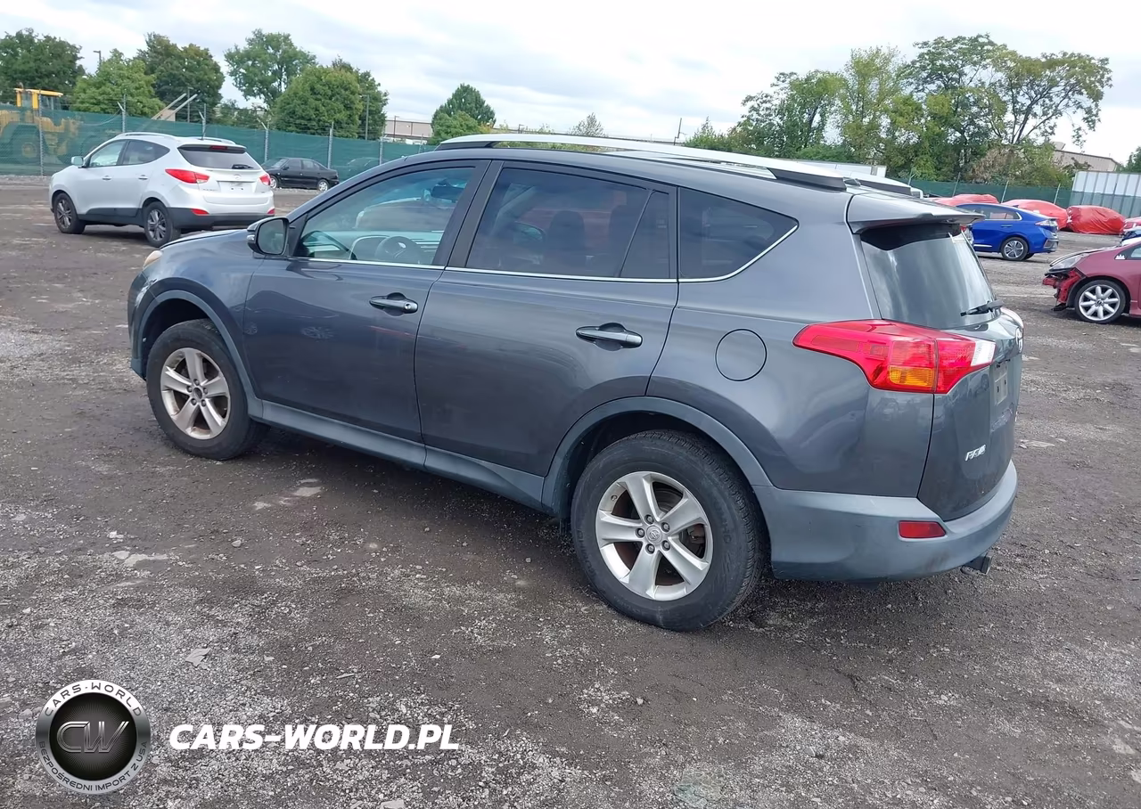 2013 Toyota Rav4 Xle VIN:2T3RFREV2DW019455 - 3