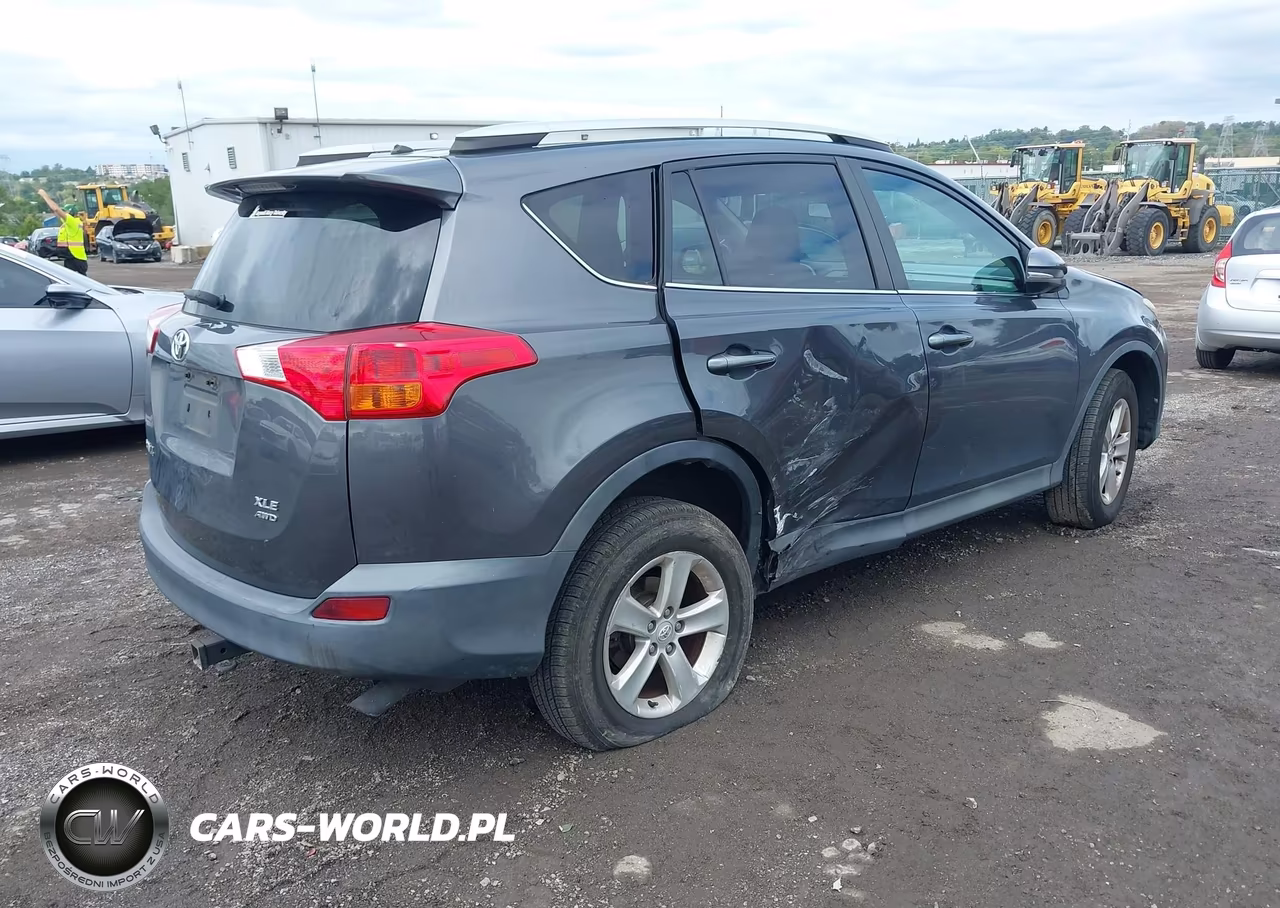 2013 Toyota Rav4 Xle VIN:2T3RFREV2DW019455 - 4