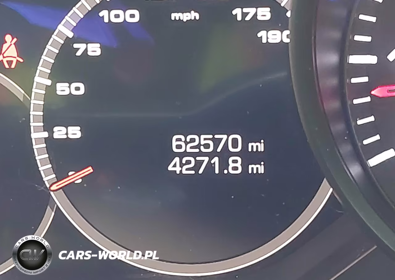 2018 Porsche Panamera 4 VIN:WP0AA2A70JL116386 - 15