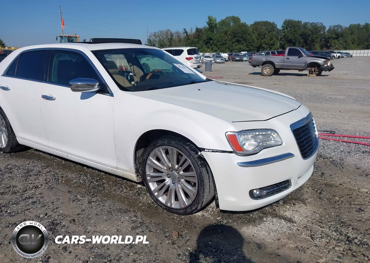 2013 Chrysler 300C VIN:2C3CCAET3DH517067 - 6