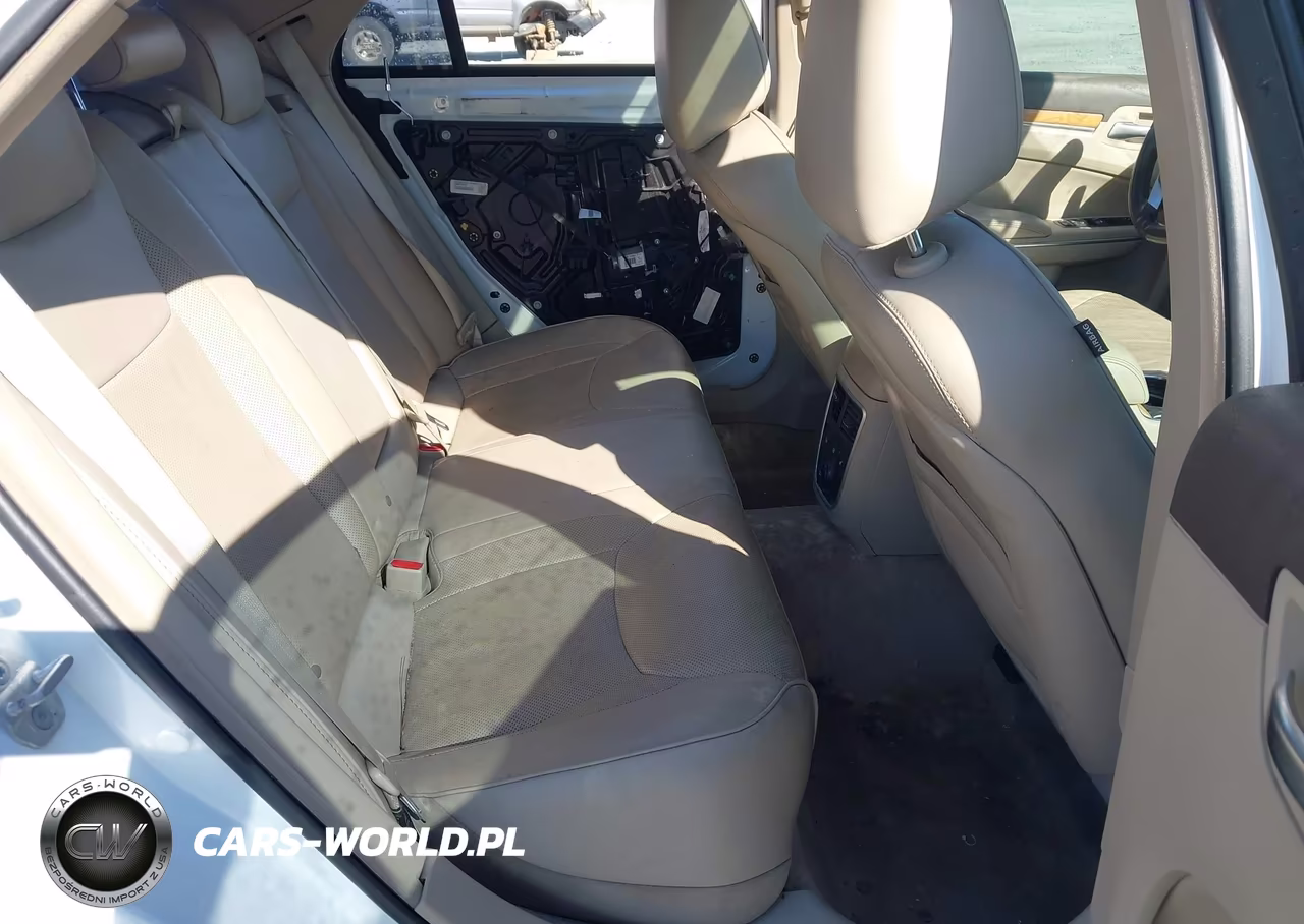 2013 Chrysler 300C VIN:2C3CCAET3DH517067 - 8