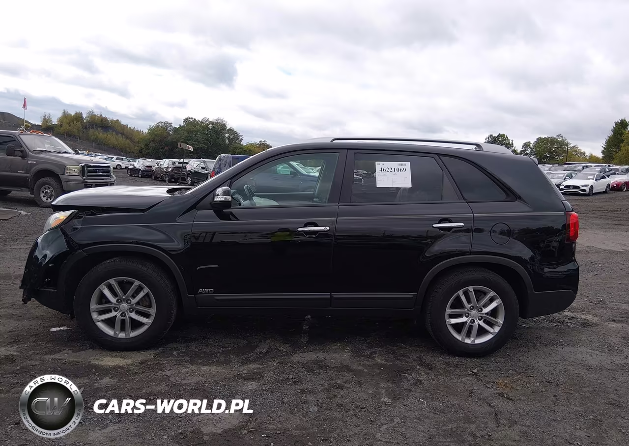 2015 Kia Sorento Lx VIN:5XYKTCA63FG655924 - 14