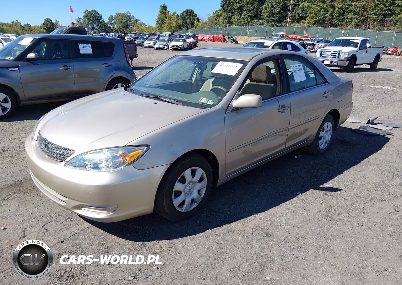 2002 Toyota Camry Le VIN:4T1BE32K12U618378 - 2