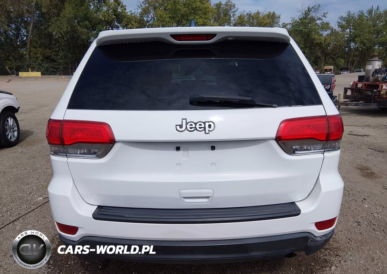 2015 Jeep Grand Cherokee Laredo VIN:1C4RJFAG1FC845594 - 16