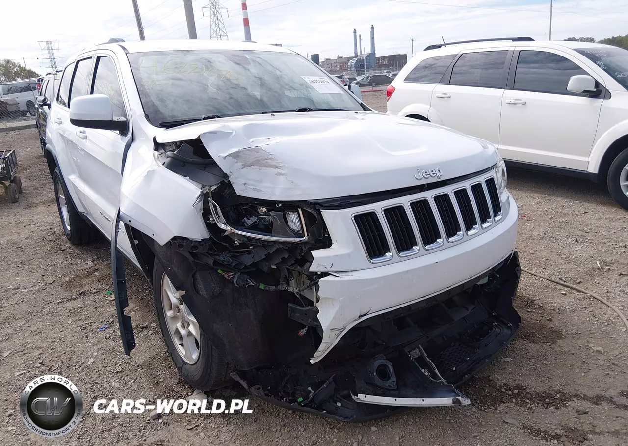 2015 Jeep Grand Cherokee Laredo VIN:1C4RJFAG1FC845594 - 6