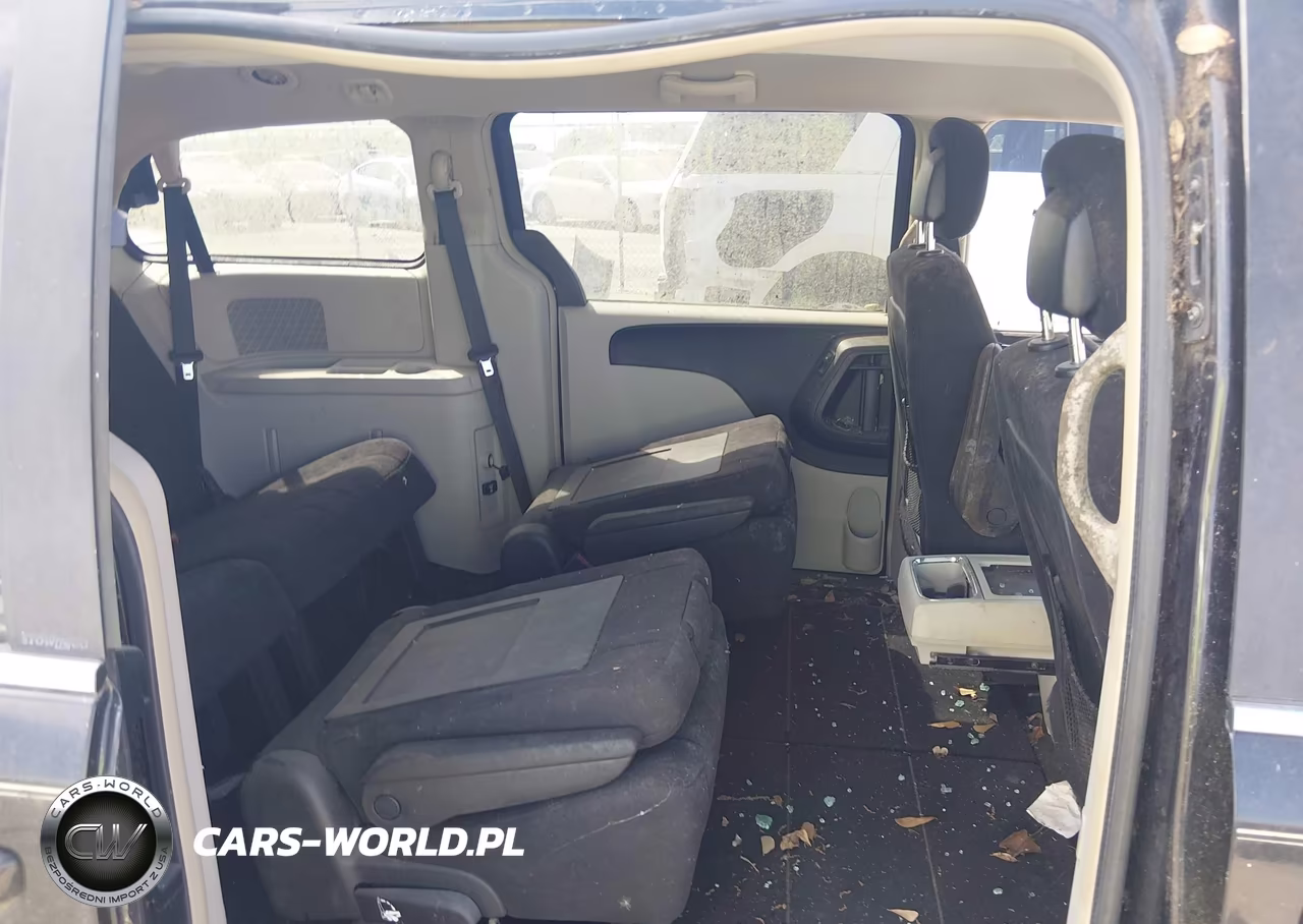 2011 Chrysler Town & Country Touring VIN:2A4RR5DG8BR681769 - 8