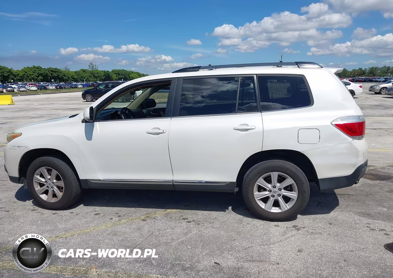2013 Toyota Highlander Base Plus VIN:5TDZA3EH1DS034584 - 14
