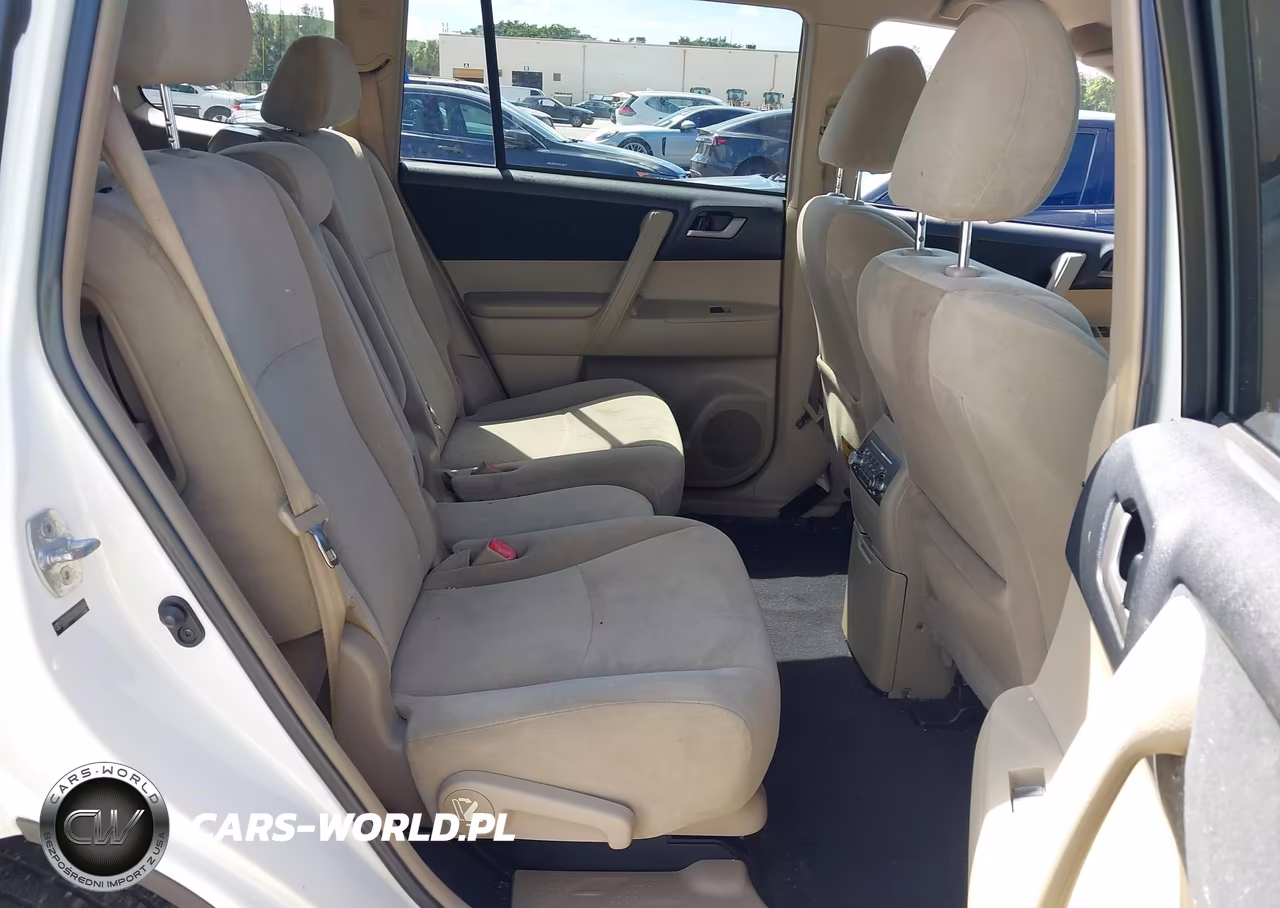 2013 Toyota Highlander Base Plus VIN:5TDZA3EH1DS034584 - 8