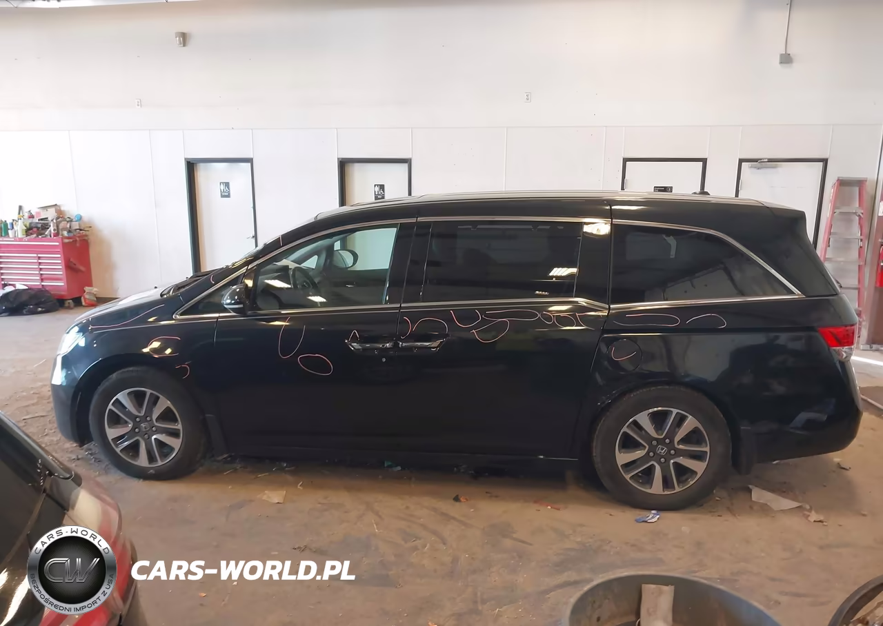 2015 Honda Odyssey Touring-Touring Elite VIN:5FNRL5H92FB023868 - 14