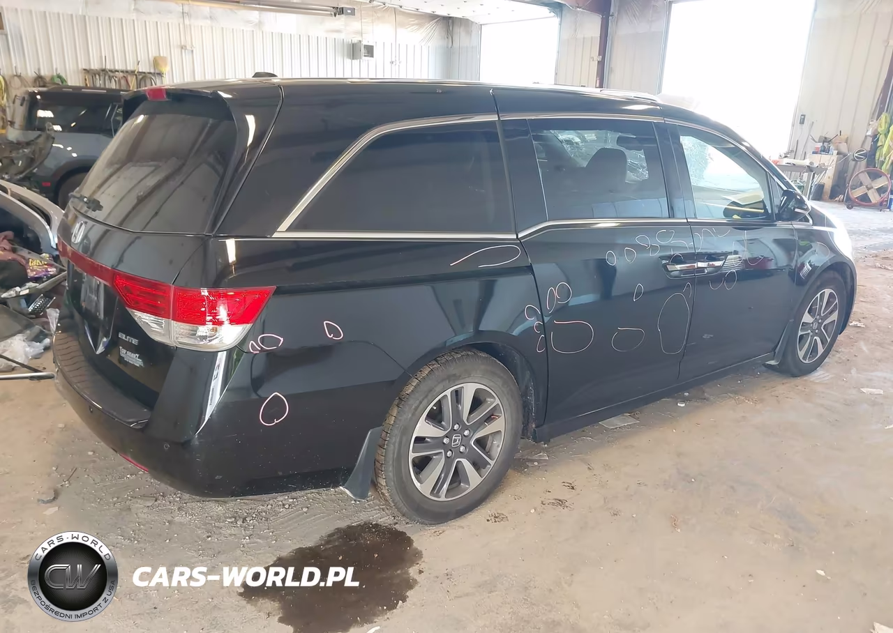 2015 Honda Odyssey Touring-Touring Elite VIN:5FNRL5H92FB023868 - 4