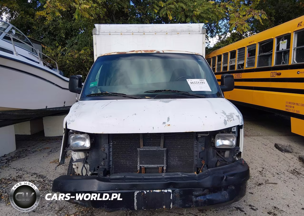 2003 GMC Savana Cutaway Standard VIN:1GDGG31V431903638 - 13