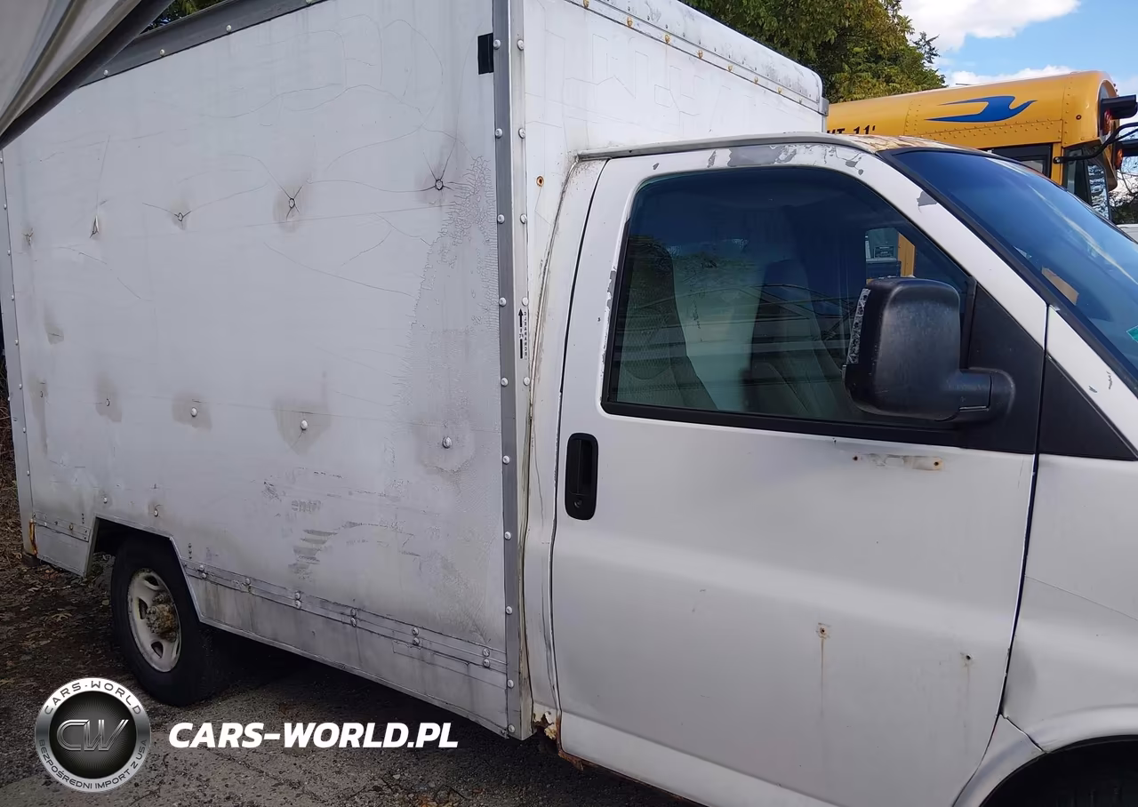 2003 GMC Savana Cutaway Standard VIN:1GDGG31V431903638 - 14