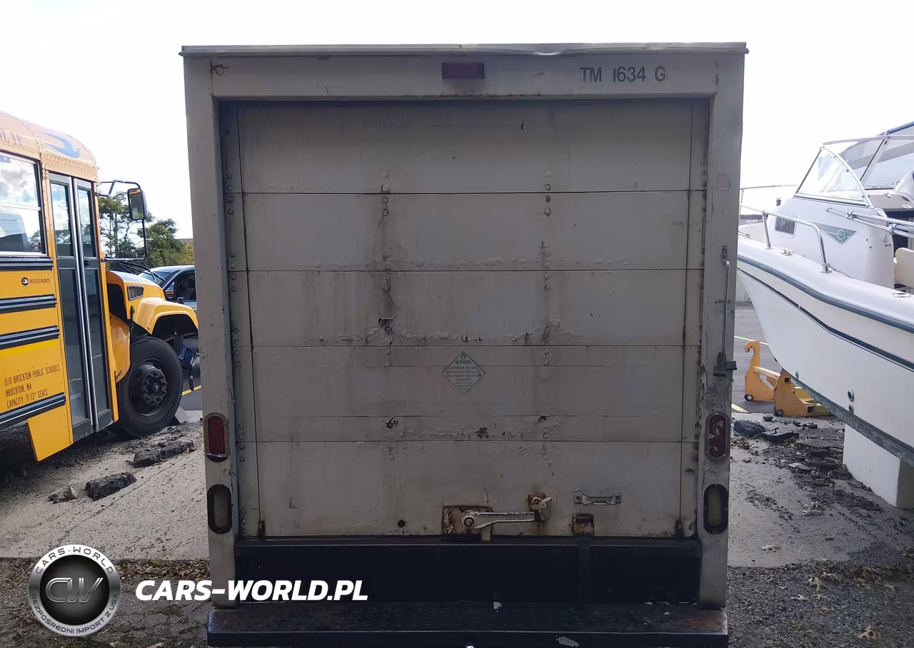 2003 GMC Savana Cutaway Standard VIN:1GDGG31V431903638 - 16