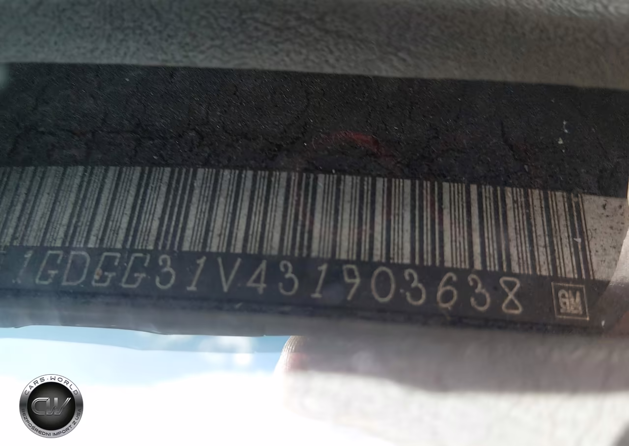 2003 GMC Savana Cutaway Standard VIN:1GDGG31V431903638 - 8