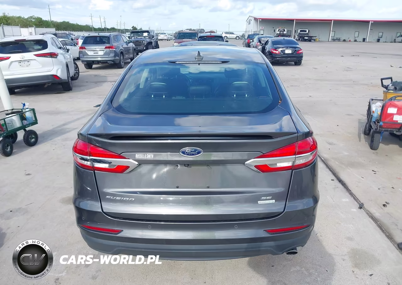 2019 Ford Fusion Se VIN:3FA6P0HD3KR132272 - 17