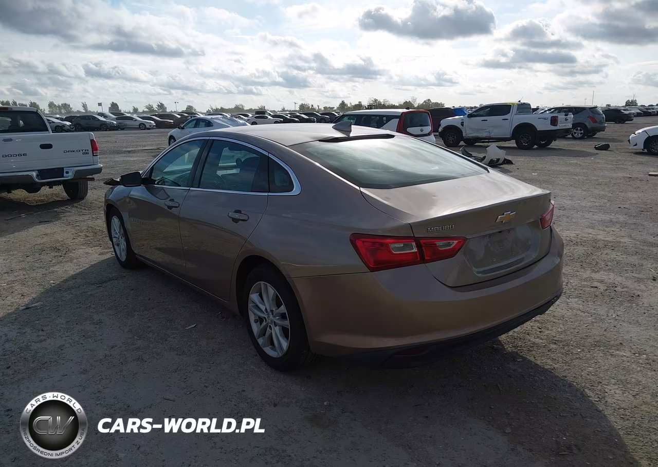 2018 Chevrolet Malibu Lt VIN:1G1ZD5ST8JF258337 - 3