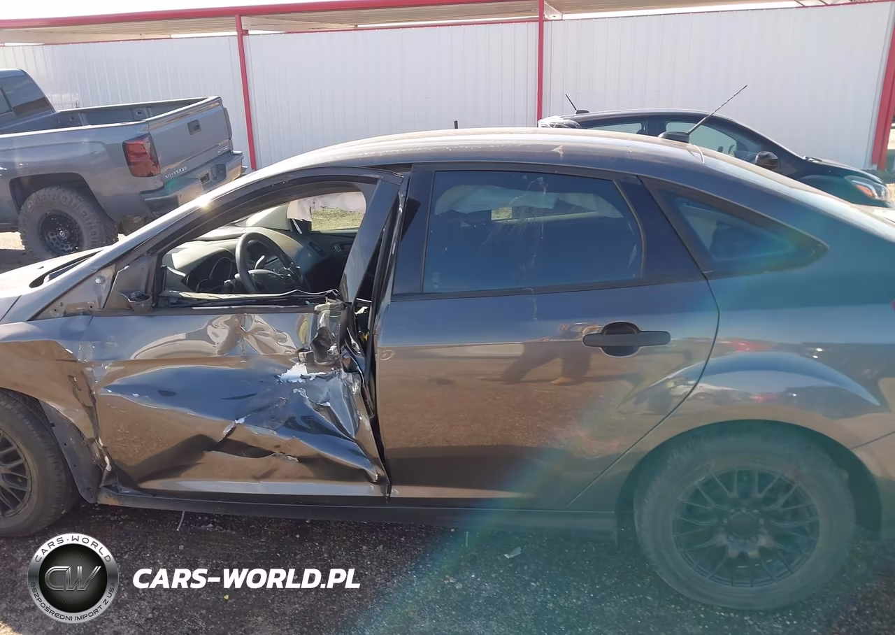 2017 Ford Focus S VIN:1FADP3E22HL295384 - 15