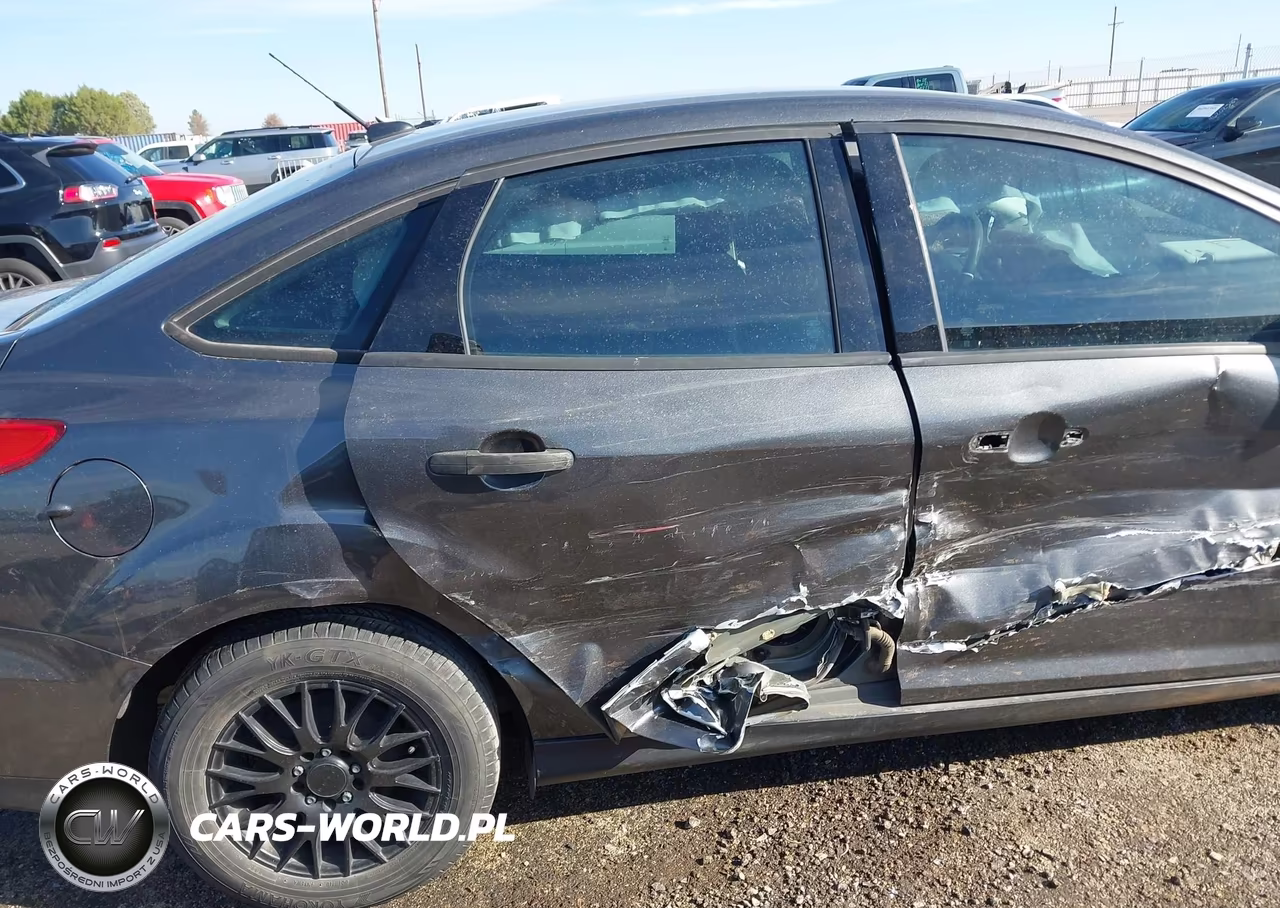 2017 Ford Focus S VIN:1FADP3E22HL295384 - 19